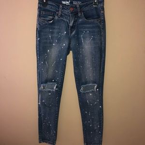 Distressed denim capri pants